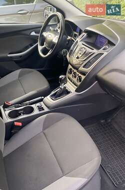 Универсал Ford Focus 2012 в 