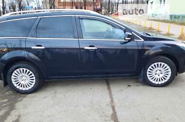 Универсал Ford Focus 2010 в Долине