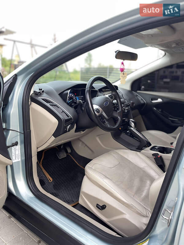 Хэтчбек Ford Focus 2013 в Ивано-Франковске
