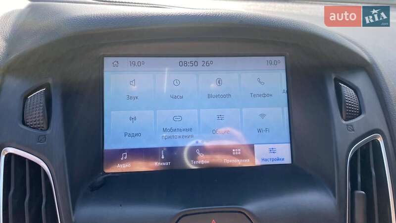 Хэтчбек Ford Focus 2015 в Кицмани