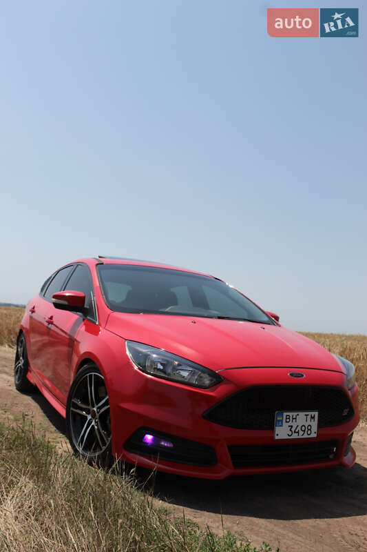Хэтчбек Ford Focus 2015 в Одессе фото 14 Хэтчбек Ford Focus 2015 в Одессе