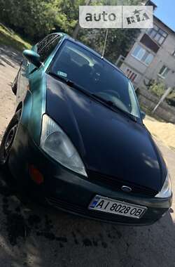 Хэтчбек Ford Focus 1999 в Радомышле