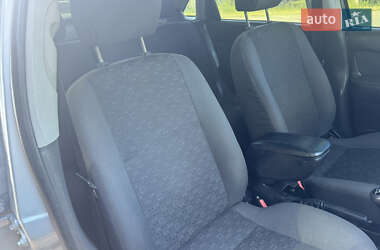 Седан Ford Focus 2003 в 