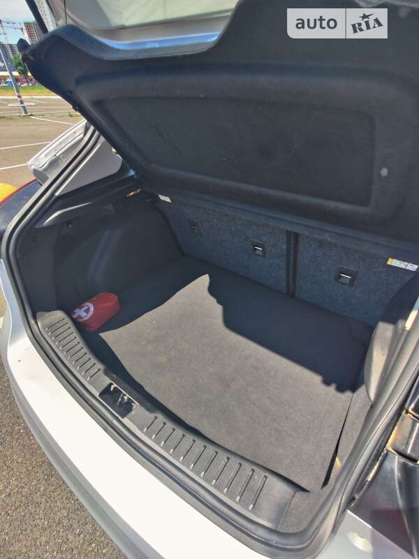 Хэтчбек Ford Focus 2015 в Киеве