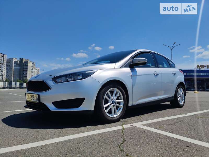 Хэтчбек Ford Focus 2015 в Киеве
