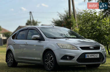 Хэтчбек Ford Focus 2010 в 