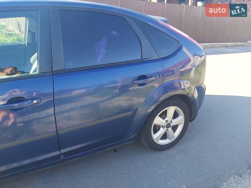 Хэтчбек Ford Focus 2007 в Киеве