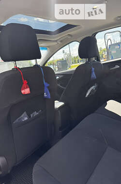 Хэтчбек Ford Focus 2015 в 