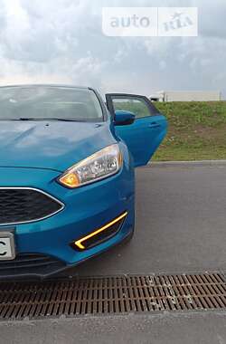Седан Ford Focus 2015 в 
