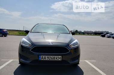 Хэтчбек Ford Focus 2015 в Киеве