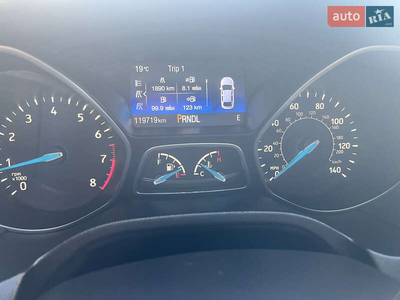Седан Ford Focus 2015 в Днепре