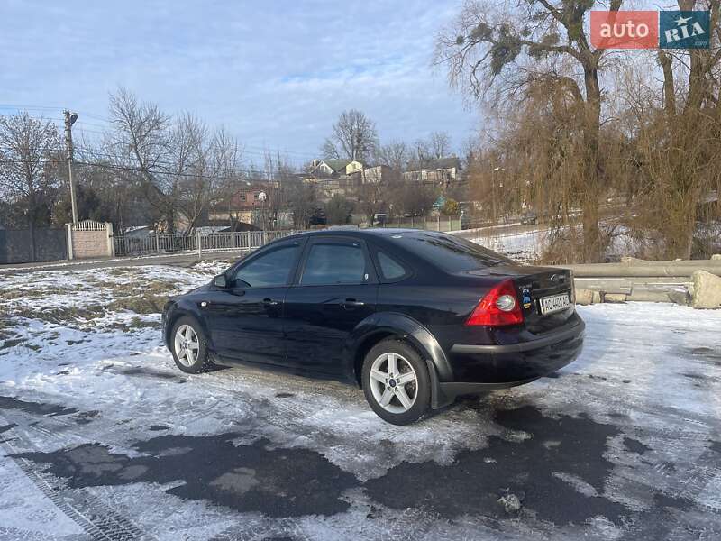 Седан Ford Focus 2005 в Луцке