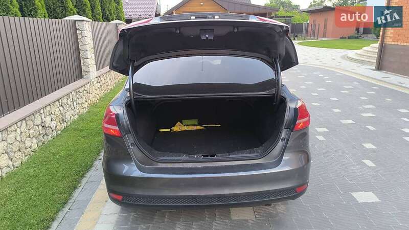 Седан Ford Focus 2017 в Тернополі