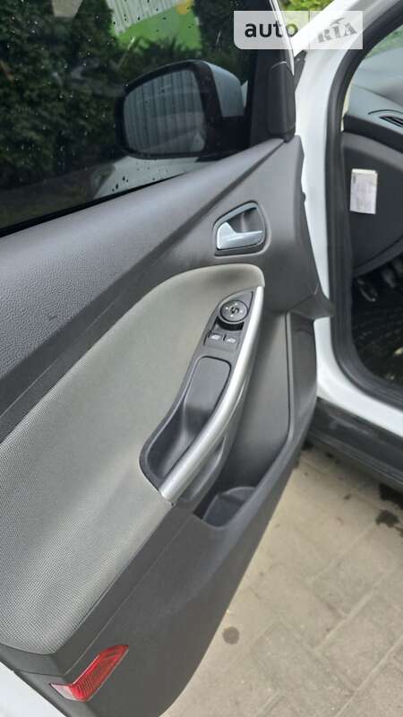 Хетчбек Ford Focus 2013 в Івано-Франківську