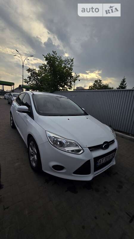 Хетчбек Ford Focus 2013 в Івано-Франківську