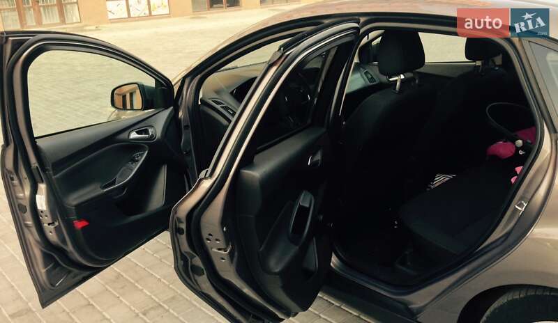 Седан Ford Focus 2015 в Черкассах