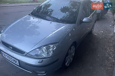 Хэтчбек Ford Focus 2003 в 