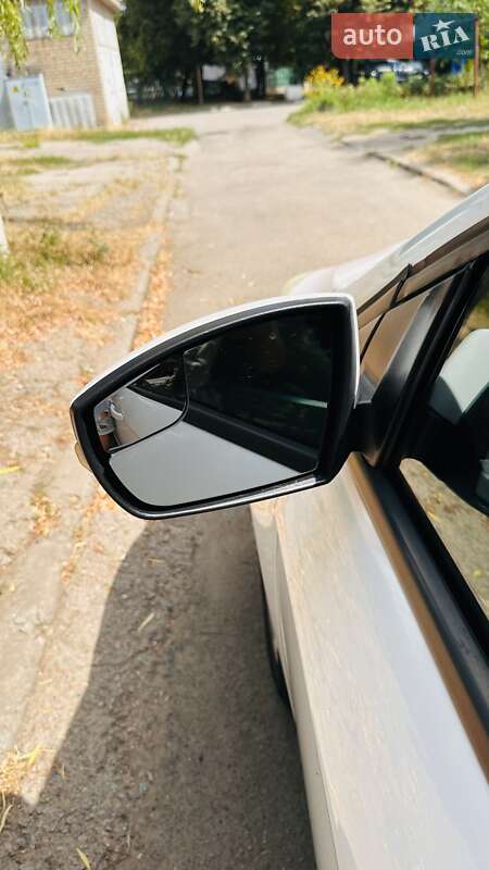 Хэтчбек Ford Focus 2014 в Никополе