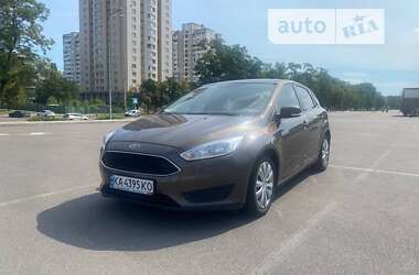 Хэтчбек Ford Focus 2015 в Киеве