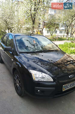 Хэтчбек Ford Focus 2007 в 