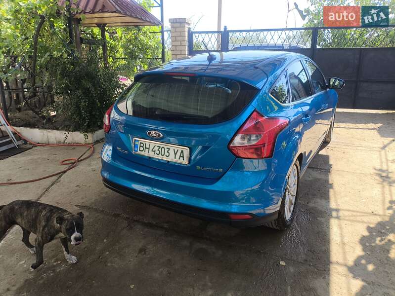 Хэтчбек Ford Focus 2012 в Одессе