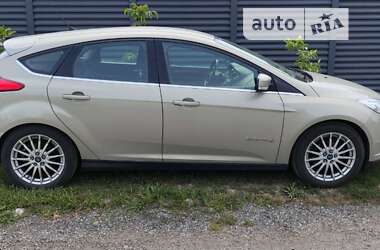 Хетчбек Ford Focus 2017 в 