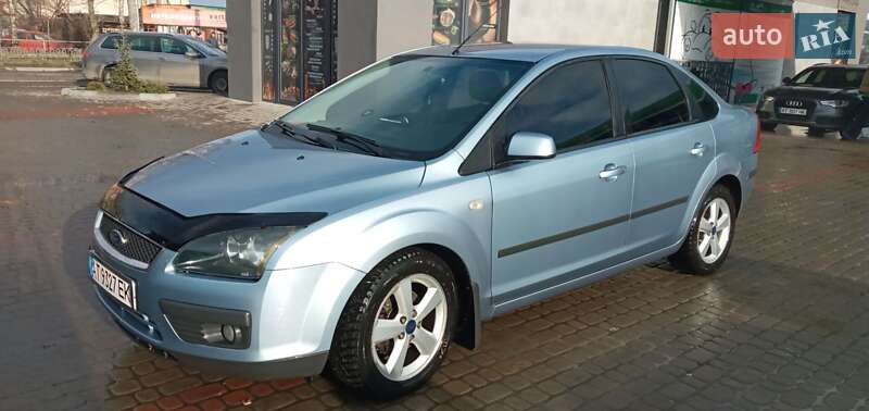 Седан Ford Focus 2005 в 