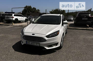 Седан Ford Focus 2015 в Кривом Роге