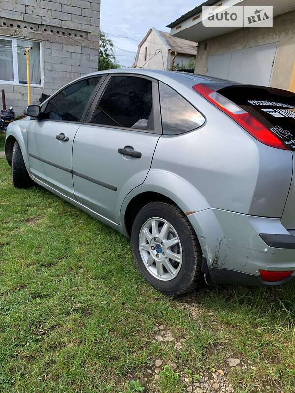 Хэтчбек Ford Focus 2005 в Самборе