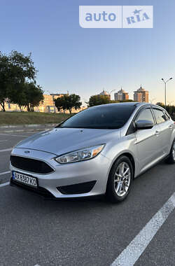 Хэтчбек Ford Focus 2015 в Киеве