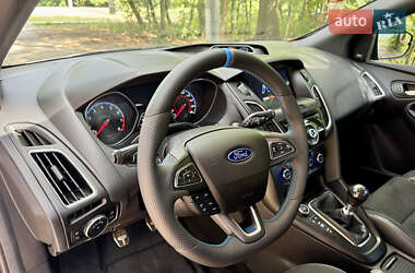 Хэтчбек Ford Focus 2017 в 