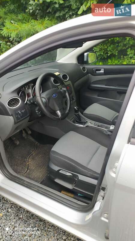Хетчбек Ford Focus 2011 в Шумську