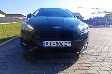 Хэтчбек Ford Focus 2015 в Городенке