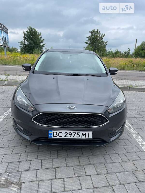 Седан Ford Focus 2015 в Львове