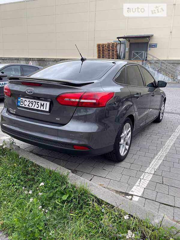 Седан Ford Focus 2015 в Львове