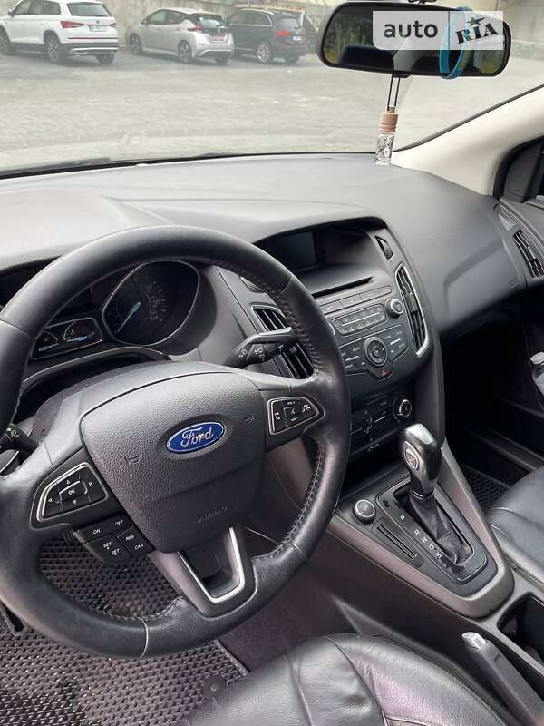 Седан Ford Focus 2015 в Львове