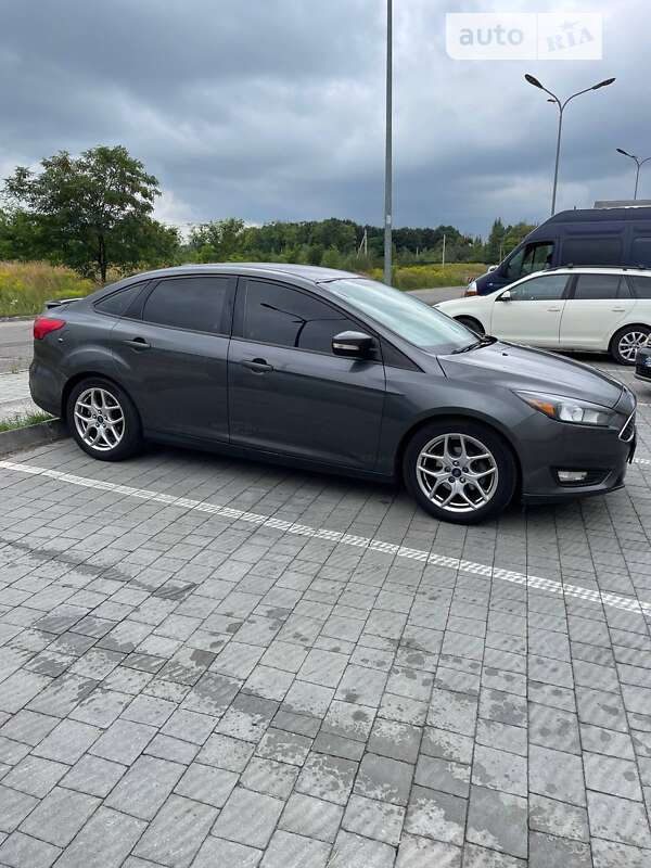 Седан Ford Focus 2015 в Львове