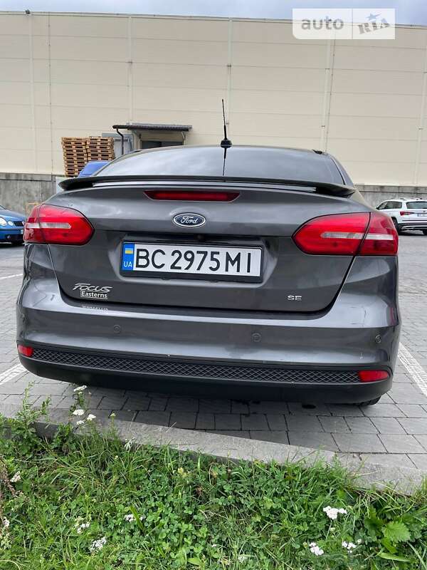 Седан Ford Focus 2015 в Львове