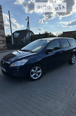 Универсал Ford Focus 2010 в Владимир-Волынском