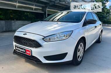 Седан Ford Focus 2015 в Киеве