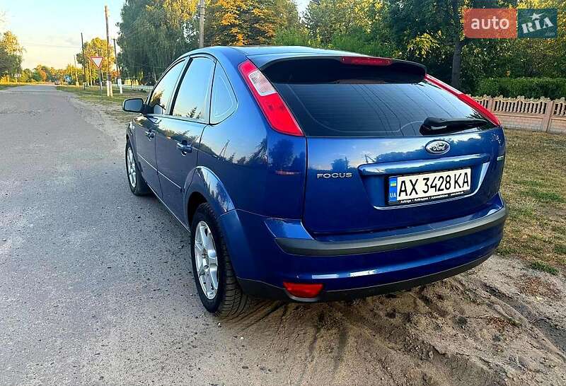 Хэтчбек Ford Focus 2007 в Краснокутске