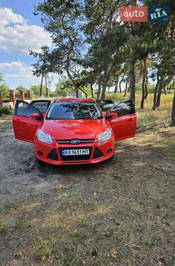 Хэтчбек Ford Focus 2013 в 