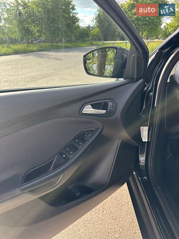 Седан Ford Focus 2015 в Рівному