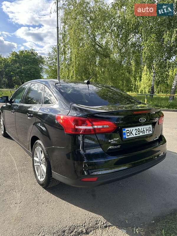 Седан Ford Focus 2015 в Рівному