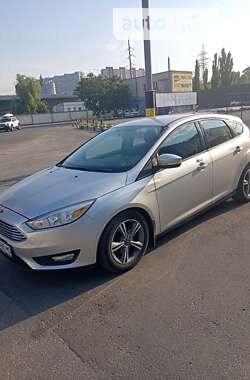 Хэтчбек Ford Focus 2015 в Киеве