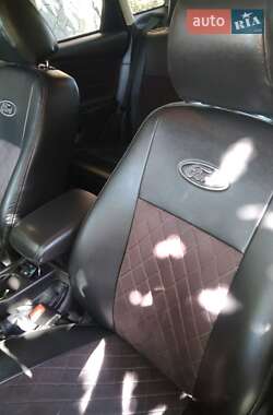 Седан Ford Focus 2014 в 