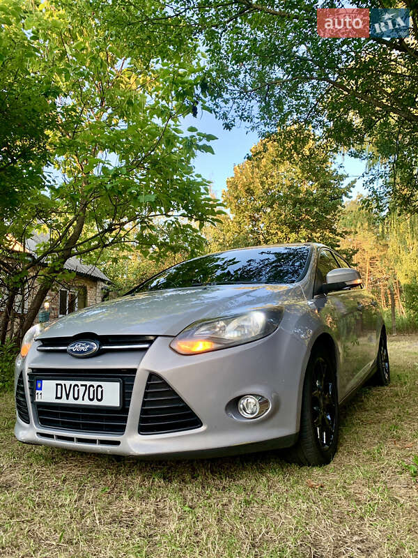 Хэтчбек Ford Focus 2011 в Киеве