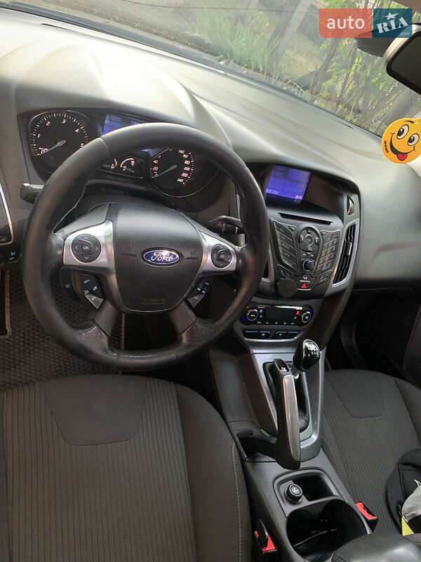 Хэтчбек Ford Focus 2011 в Киеве