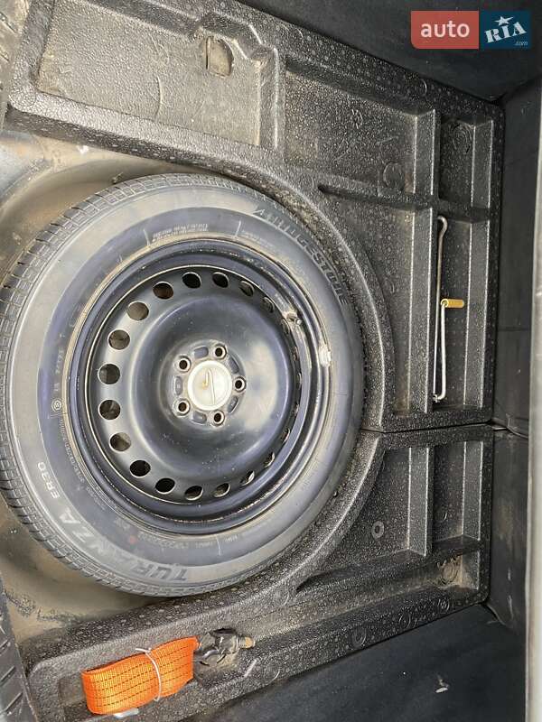 Седан Ford Focus 2007 в Бурыни