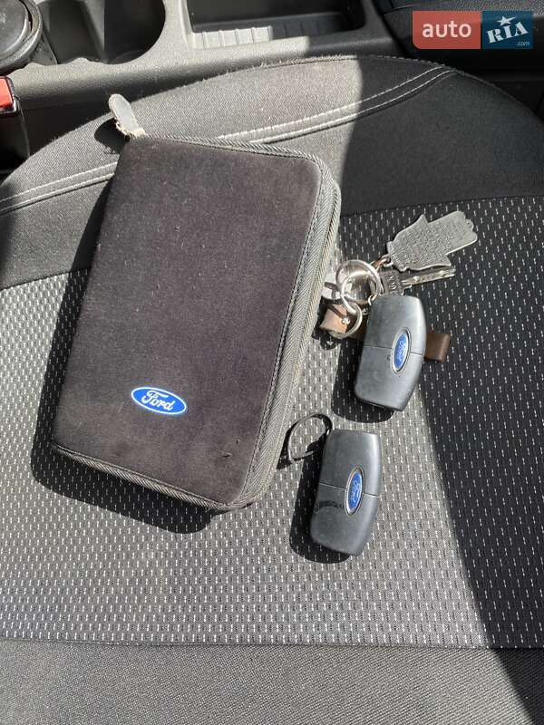 Седан Ford Focus 2007 в Бурыни